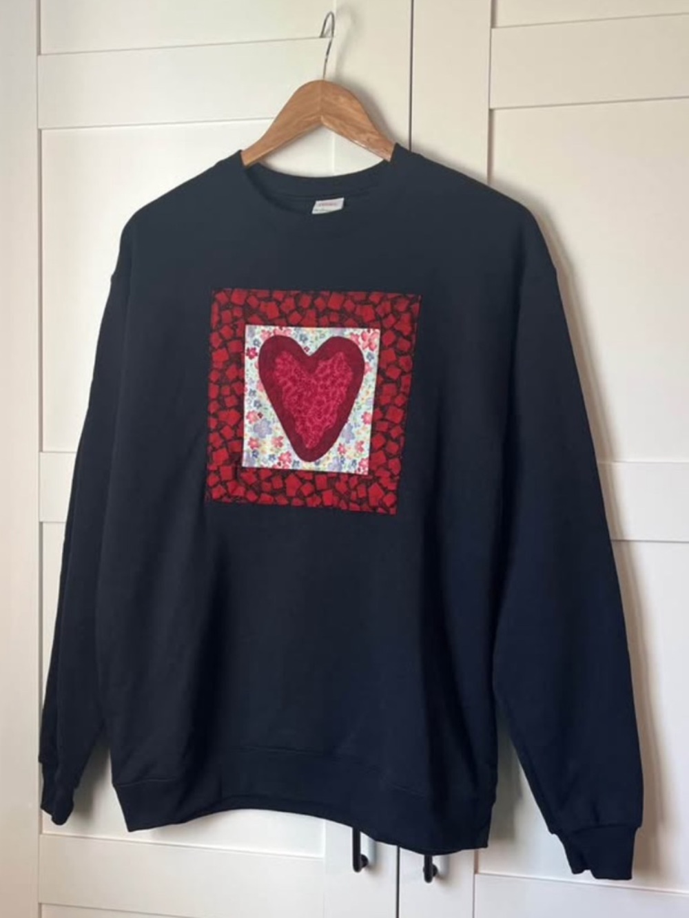 Quilt Crewneck Sweater - Vintage Patchwork Sweatshirt - Heart ♥️